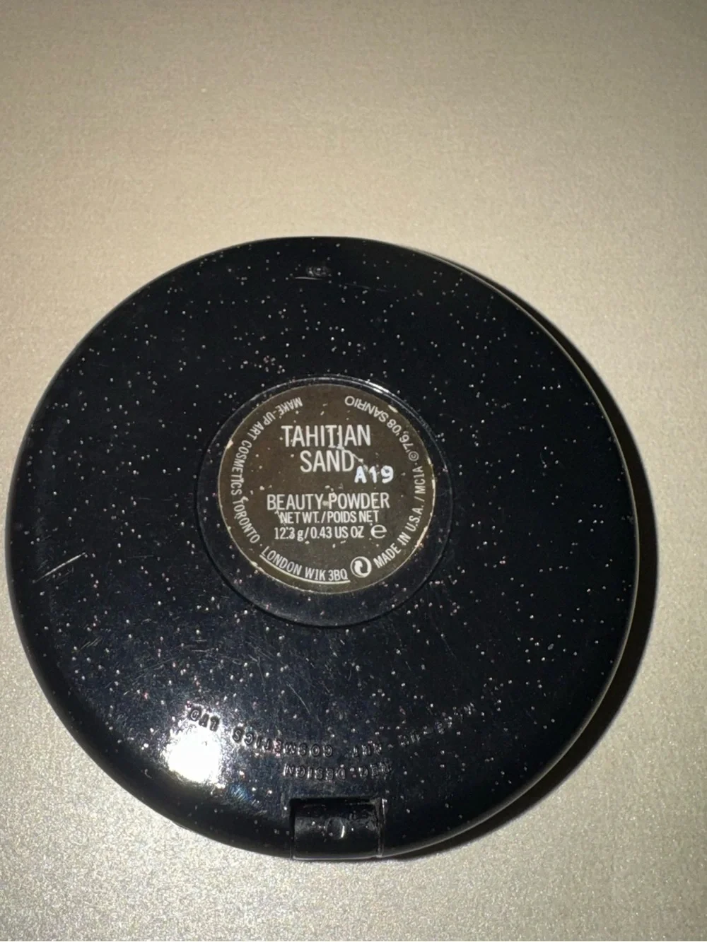 MAC Tahitian Sand Beauty Powder-Hello Kitty